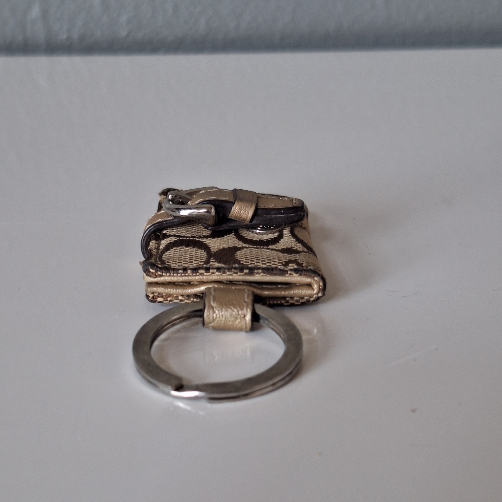 Vintage Coach Picture Frame Signature Brown Snap Buckle Y2K Keychain Dual Photo - Picture 9 of 10